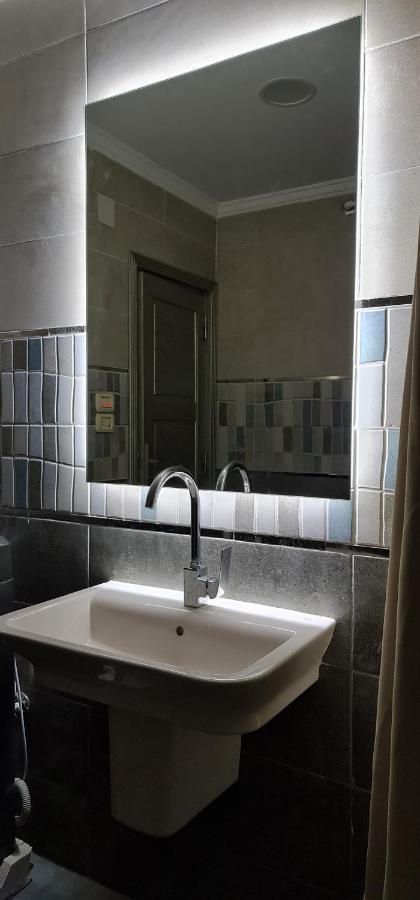 Comfy 2-Bedrooms Apartment In Cairo 44-2 エクステリア 写真